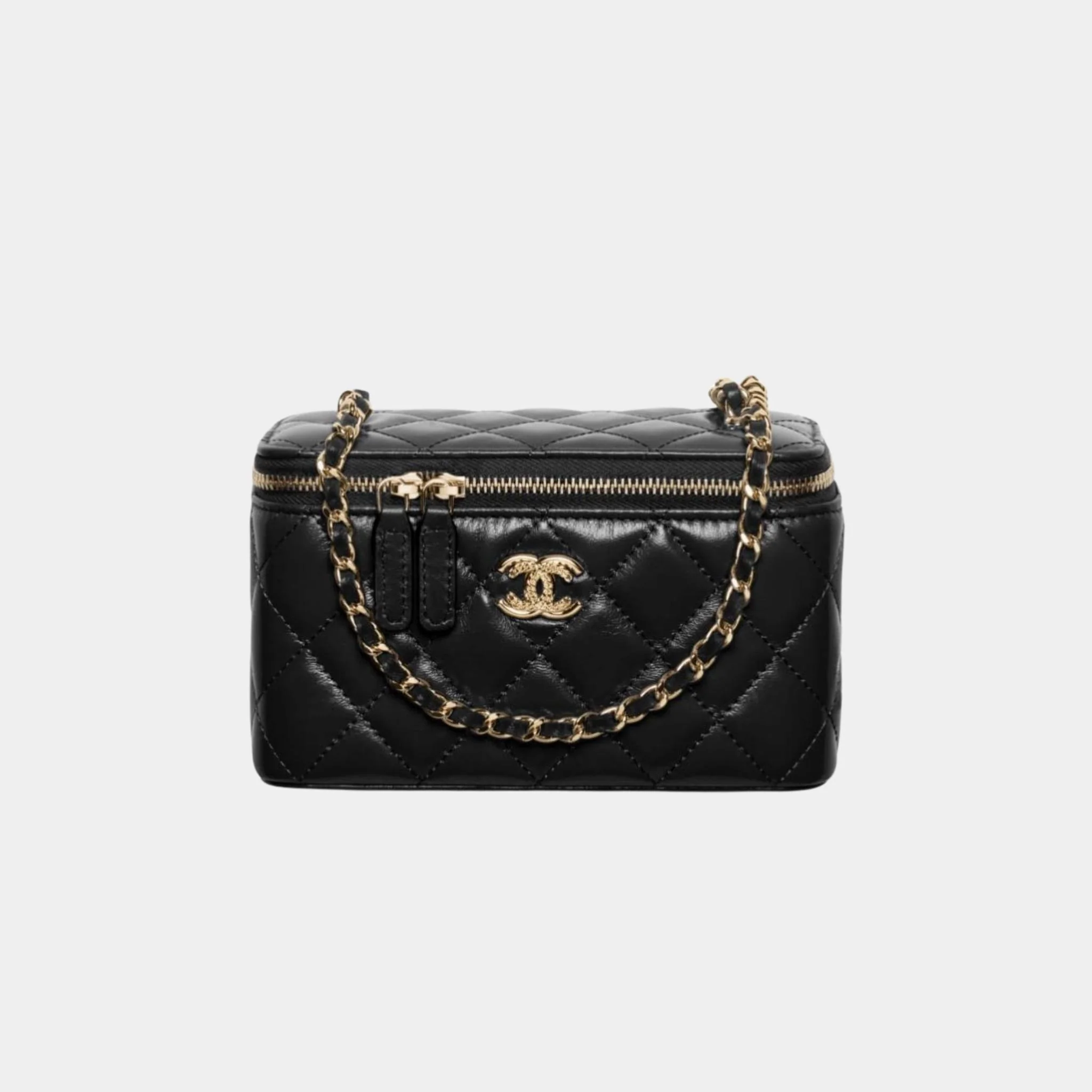 Long Vanity with Chain in Shiny Lambskin and Gold Tone
