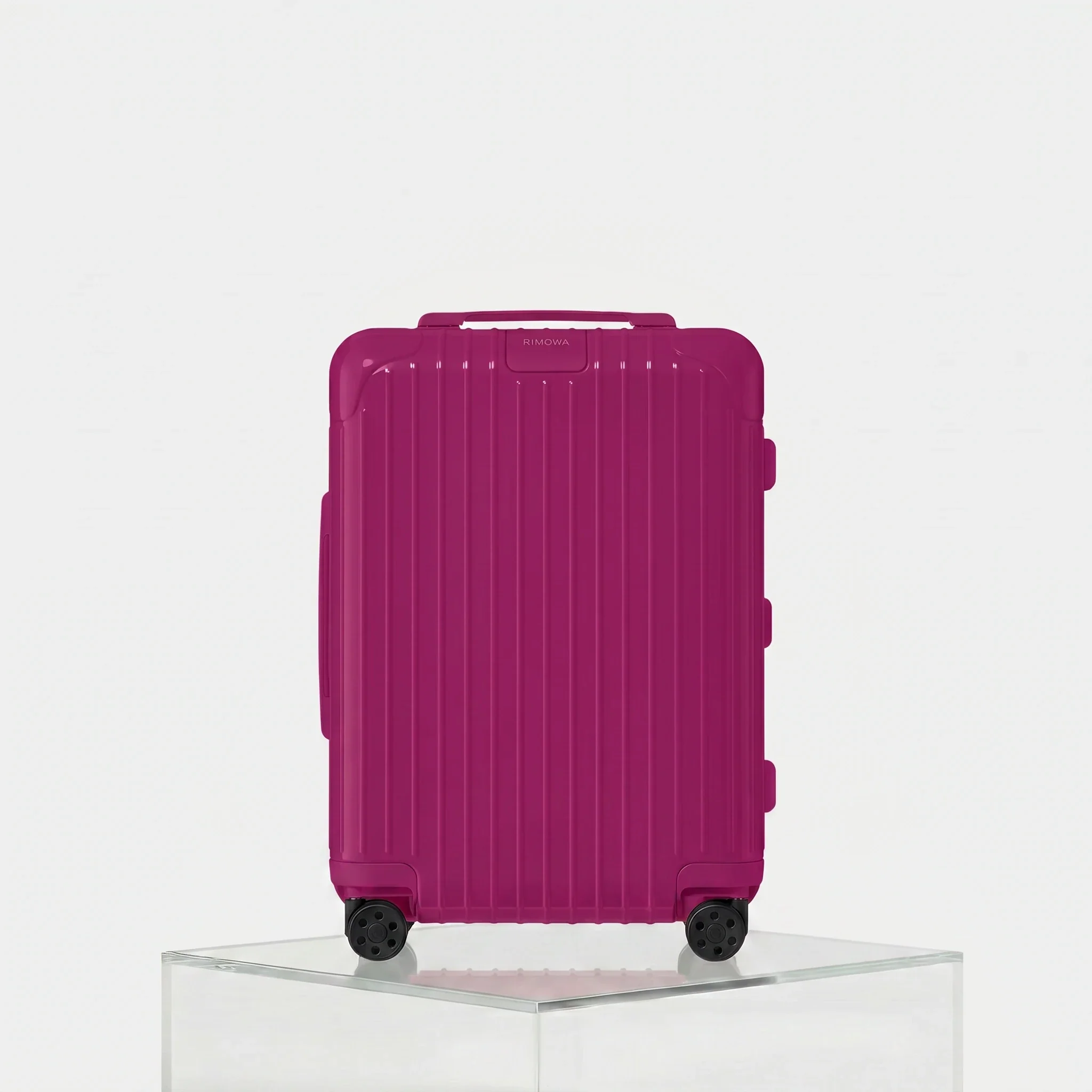 Essential Cabin - Image 5